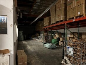 605-605 Monterey Pass Rd, Monterey Park, CA for lease Interior Photo- Image 2 of 3