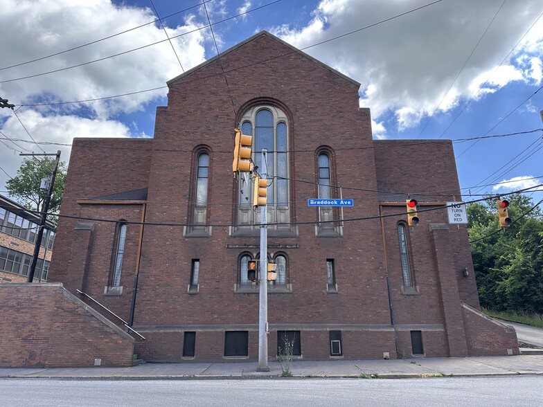 1101 Braddock Ave portfolio of 2 properties for sale on LoopNet.ca - Building Photo - Image 2 of 5