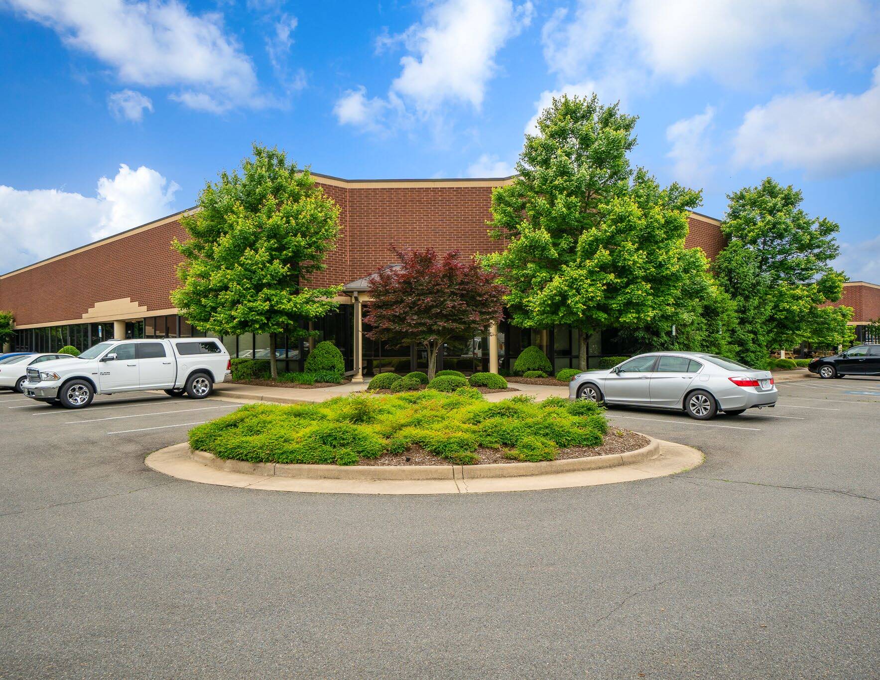 11905 Bowman Dr, Fredericksburg, VA for sale Primary Photo- Image 1 of 6