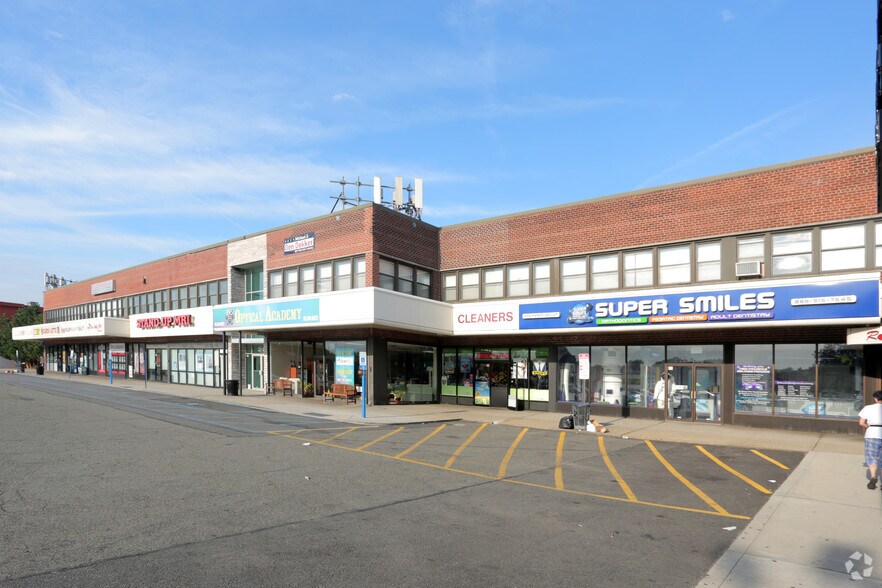 7555-7581 31st Ave, Flushing, NY à louer - Photo principale - Image 2 de 4