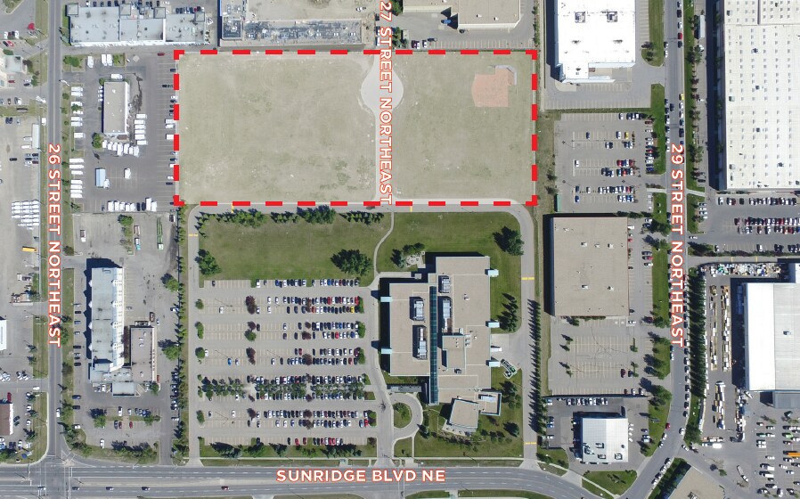 3100 27 St NE, Calgary, AB à vendre Photo principale- Image 1 de 1