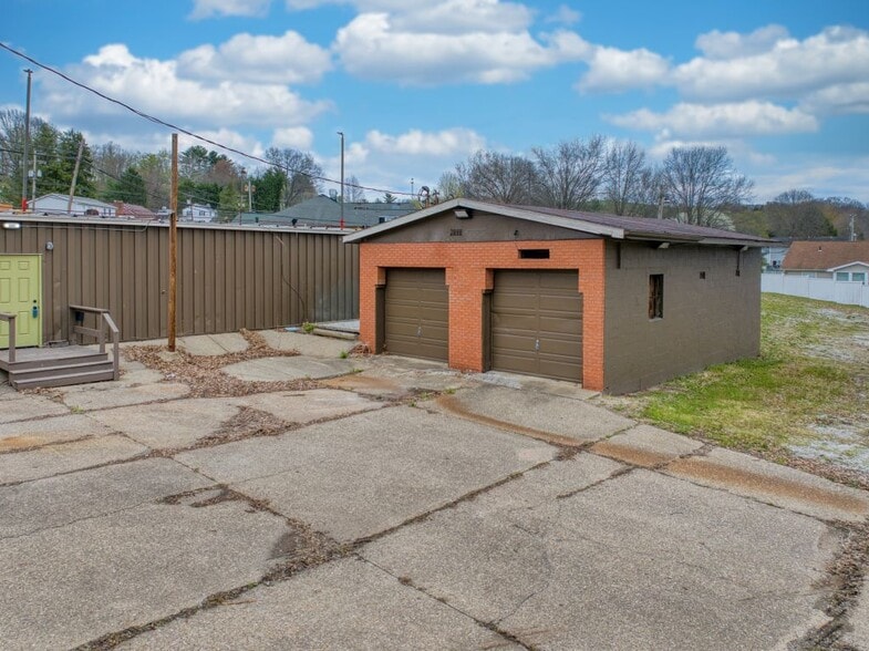 4540 Emerson Ave, Parkersburg, WV à vendre - Photo du bâtiment - Image 3 de 13
