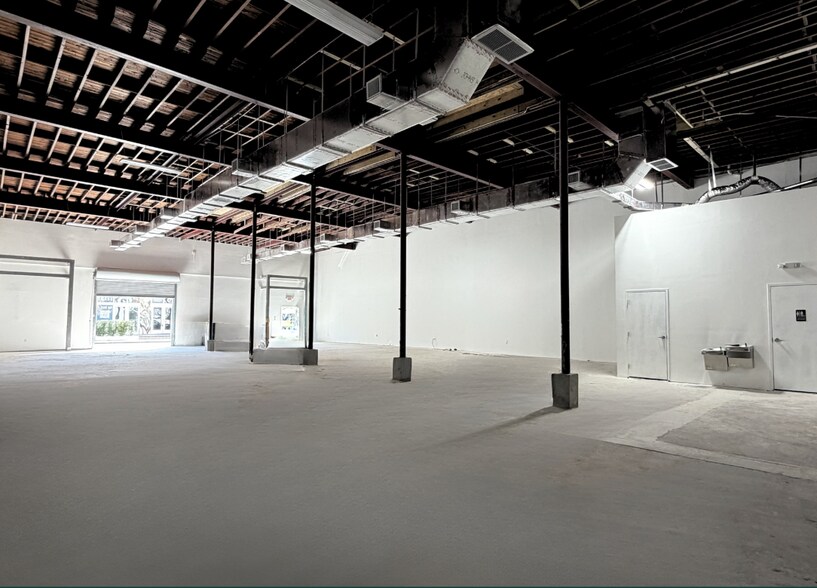 285-295 NW 27th St, Miami, FL à louer - Photo du bâtiment - Image 3 de 4