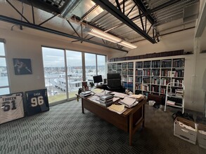 2284-2360 W Commodore Way, Seattle, WA for lease Interior Photo- Image 1 of 7