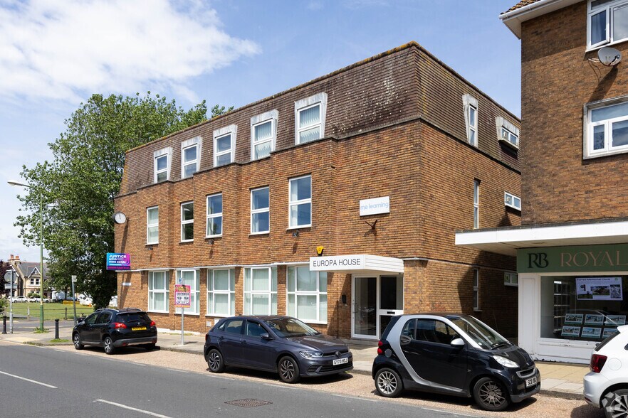 46-50 Southwick Sq, Southwick for lease - Building Photo - Image 2 of 2