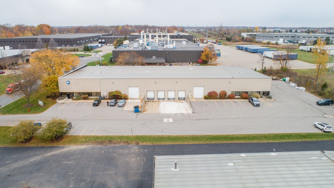 4324 Airlane Dr SE, Kentwood, MI for lease Primary Photo- Image 1 of 18