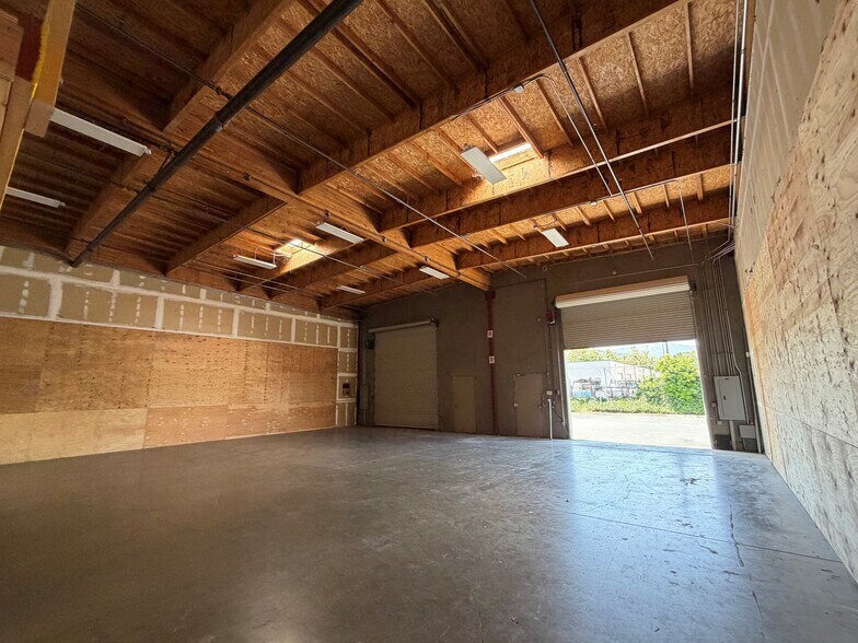 285 Bel Marin Keys Blvd, Novato, CA à louer - Photo du bâtiment - Image 1 de 6