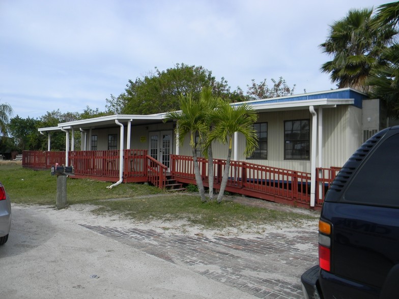 11880 34th St N, Clearwater, FL for sale - Primary Photo - Image 1 of 1