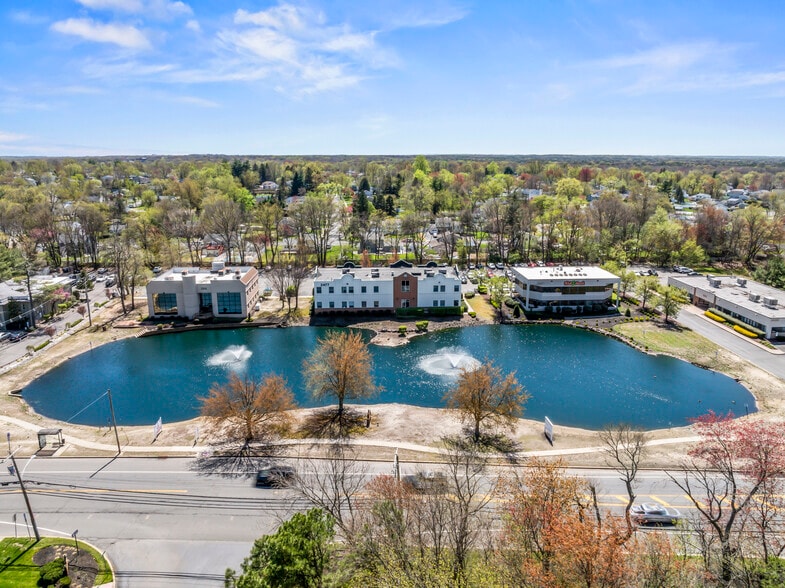 2477 Route 516, Old Bridge, NJ for lease - Building Photo - Image 3 of 9