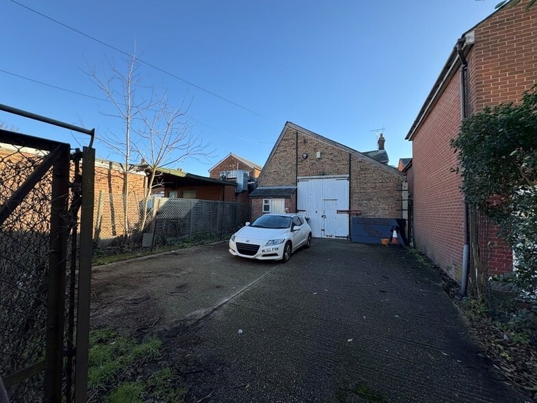 143-145 Springfield Rd, Chelmsford for sale - Building Photo - Image 2 of 4