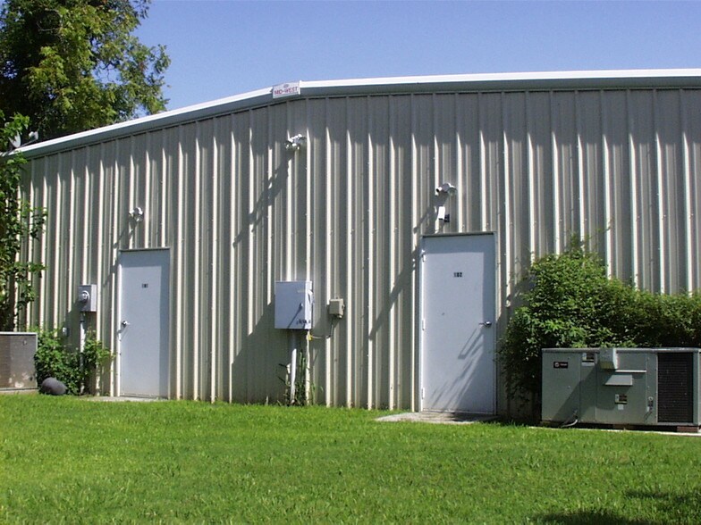 808 English Rd, High Point, NC à louer - Autre - Image 3 de 9