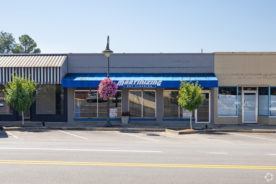 712 Pratt Ave NE, Huntsville, AL for sale - Primary Photo - Image 1 of 3