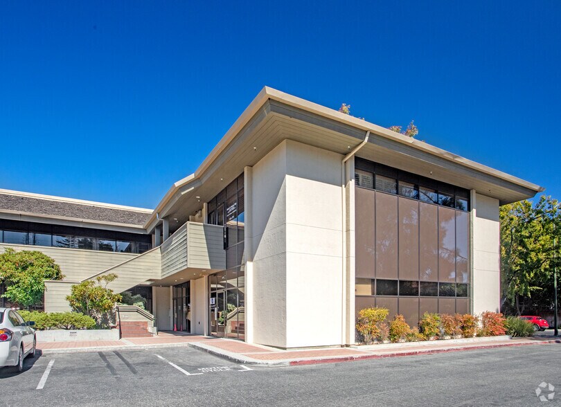 15251 National Ave, Los Gatos, CA à vendre - Photo du bâtiment - Image 3 de 5