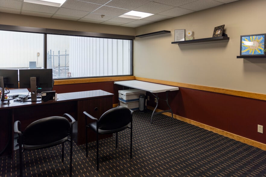 1661 W 2750 S, Ogden, UT à louer - Photo intérieure - Image 3 de 27