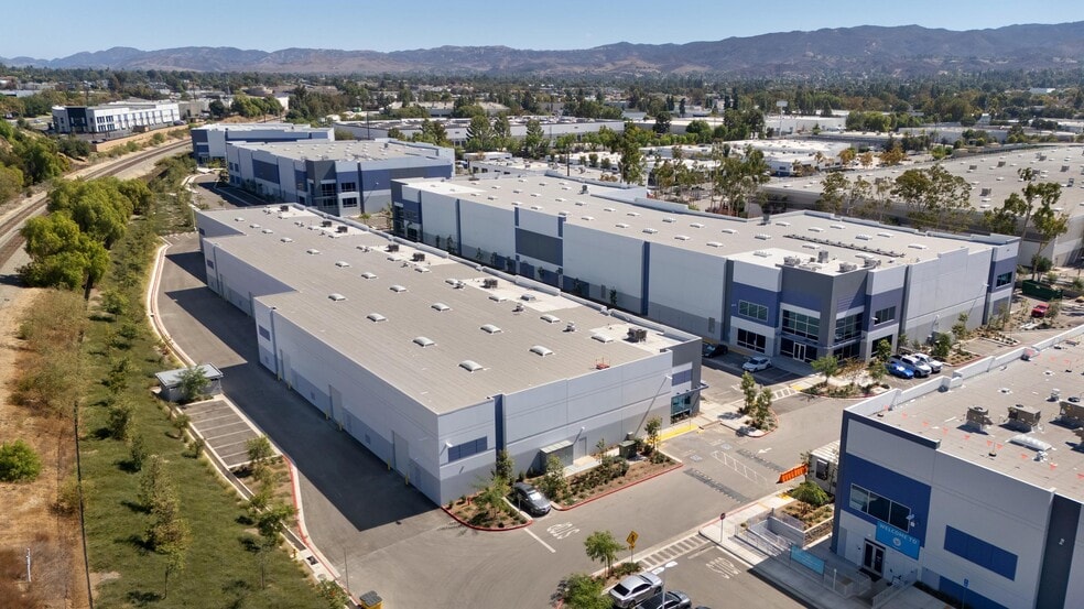 NEC Madera Rd & Easy St, Simi Valley, CA for lease - Building Photo - Image 3 of 21