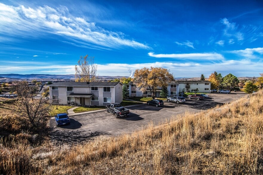 807 Legion St, Craig, CO for sale - Building Photo - Image 3 of 33