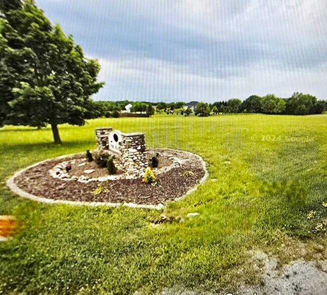 7033 E 109th Ave, Winfield, IN à vendre - Photo du bâtiment - Image 2 de 2