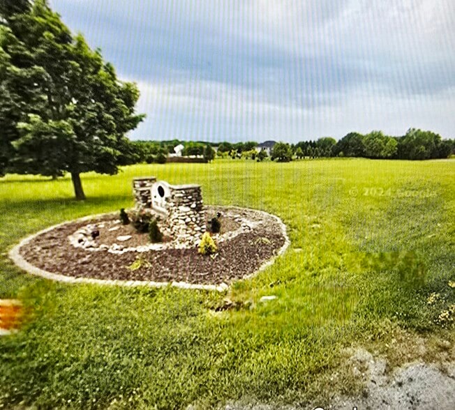 7033 E 109th Ave, Winfield, IN à vendre - Photo du bâtiment - Image 2 de 2