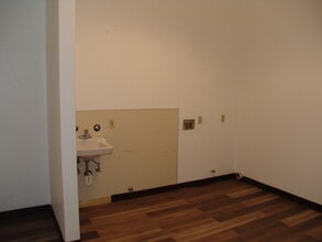 449-455 San Benito St, Hollister, CA à louer Photo intérieure- Image 1 de 2