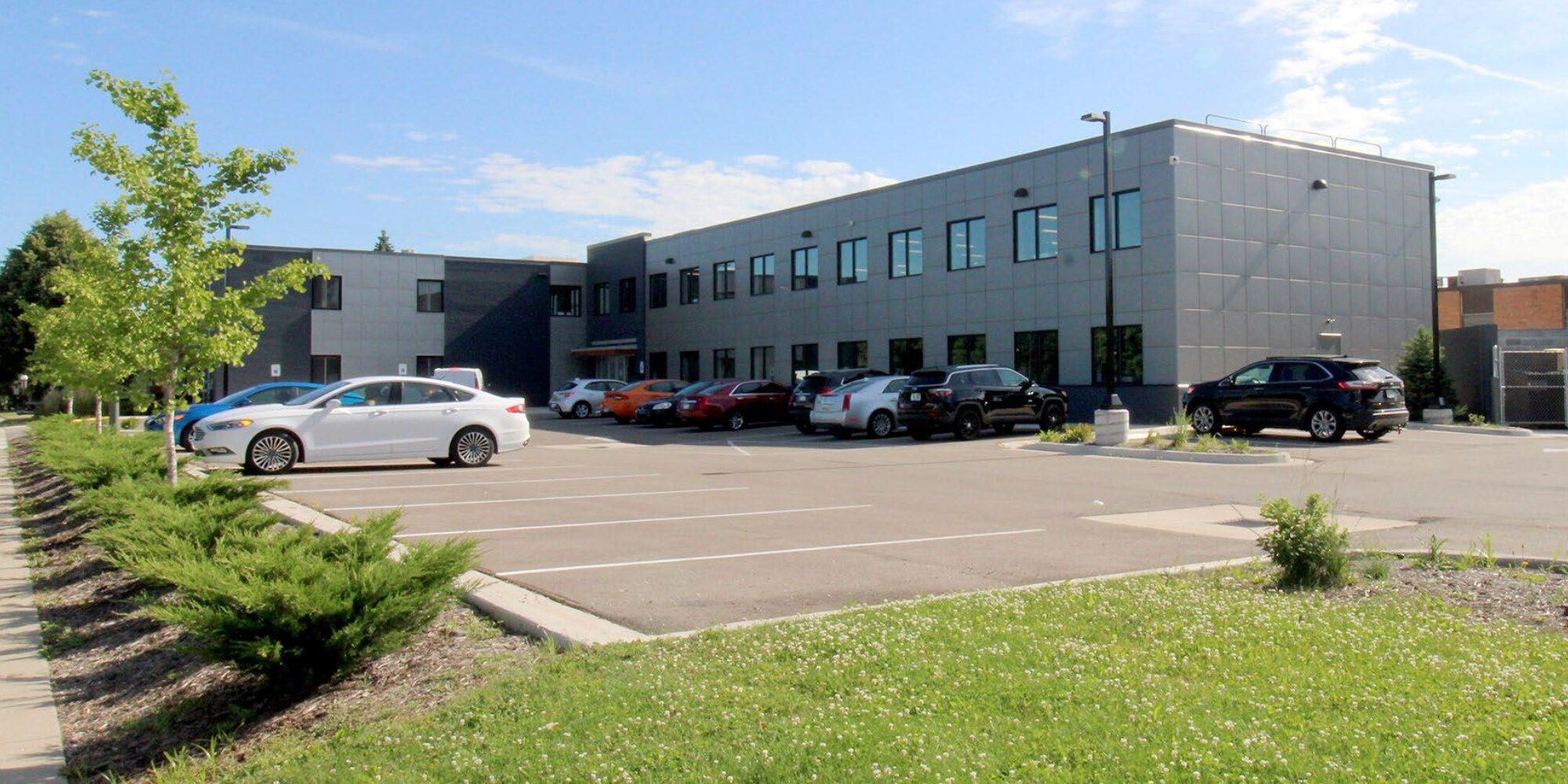 920 N Fairview Ave, Lansing, MI for lease Primary Photo- Image 1 of 8