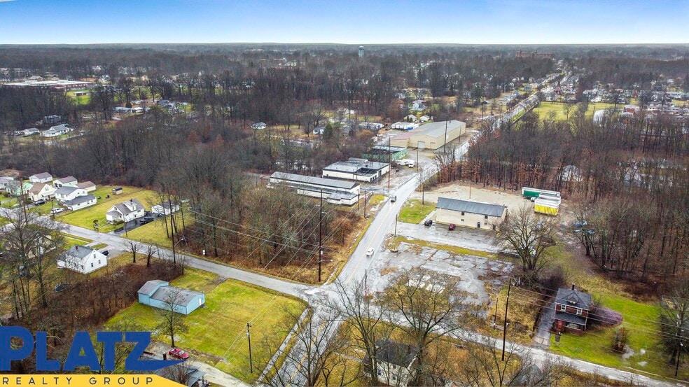 1820 Highland Ave, Warren, OH à louer - Photo du bâtiment - Image 3 de 8