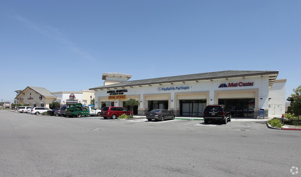 2279 Eagle Glen Pky, Corona, CA à louer - Photo du bâtiment - Image 3 de 6