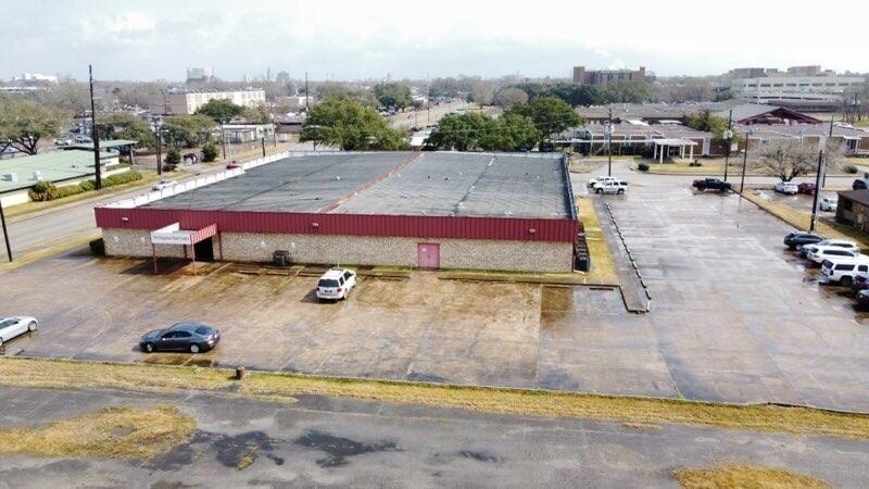 3385 Fannin St, Beaumont, TX for lease - Building Photo - Image 3 of 4