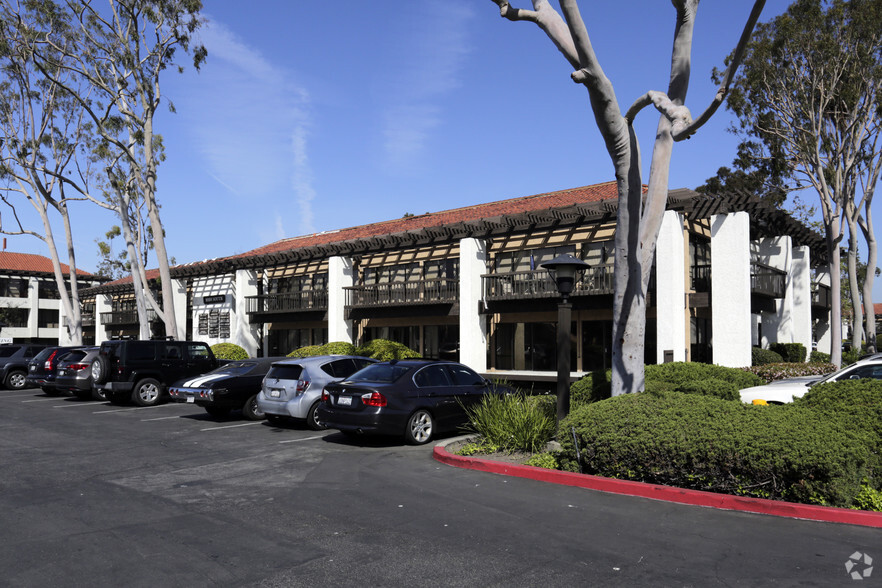 16168 Beach Blvd, Huntington Beach, CA for sale - Primary Photo - Image 1 of 1