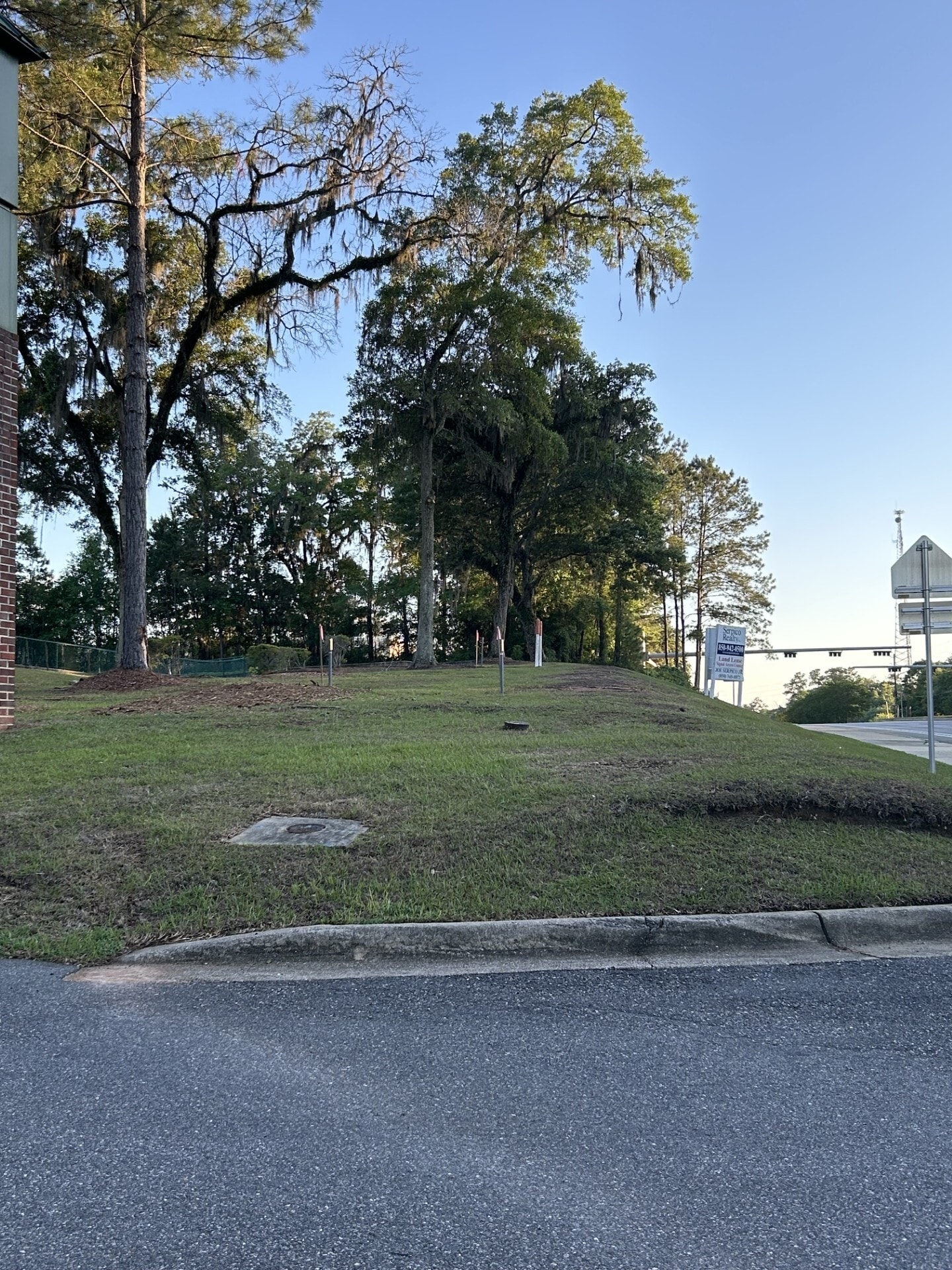 6875 Thomasville Rd, Tallahassee, FL for lease Primary Photo- Image 1 of 10