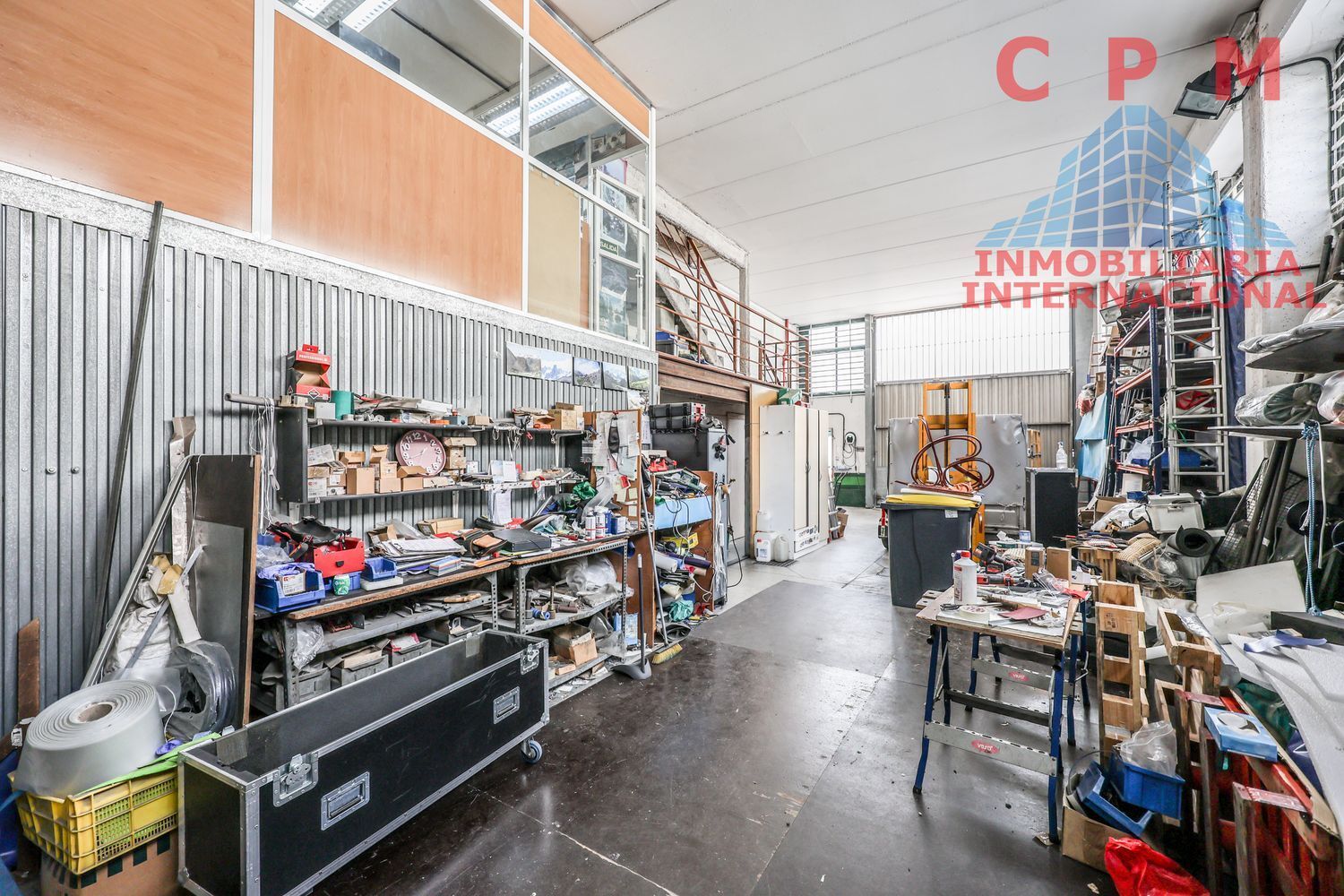 Industrial in Madrid, Madrid for sale Primary Photo- Image 1 of 3