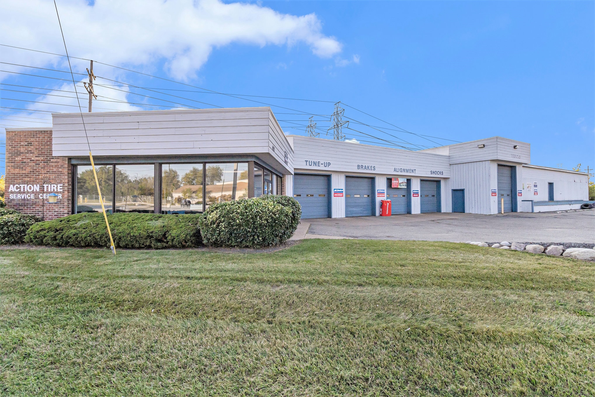 G4112 S Dort Hwy, Burton, MI à vendre Photo du bâtiment- Image 1 de 28