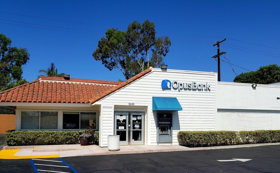 3005 N Sepulveda Blvd, Manhattan Beach, CA for sale - Building Photo - Image 1 of 1