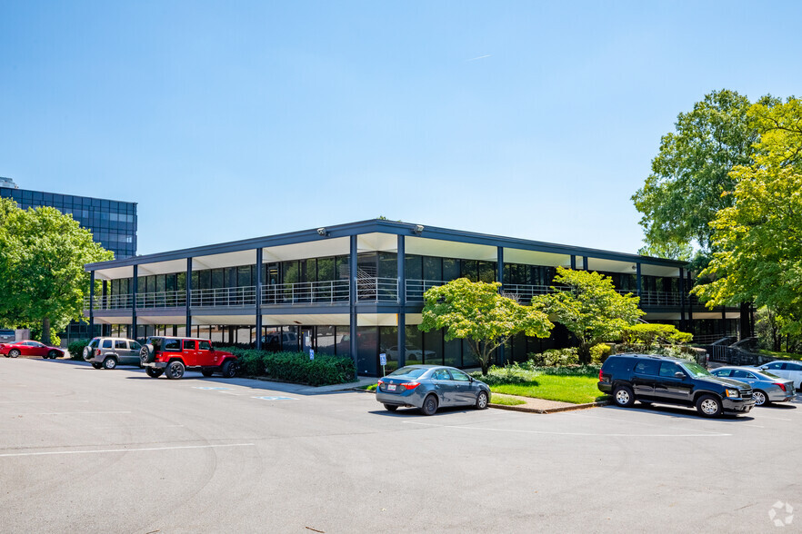 1100 Kermit Dr, Nashville, TN for lease - Building Photo - Image 3 of 5