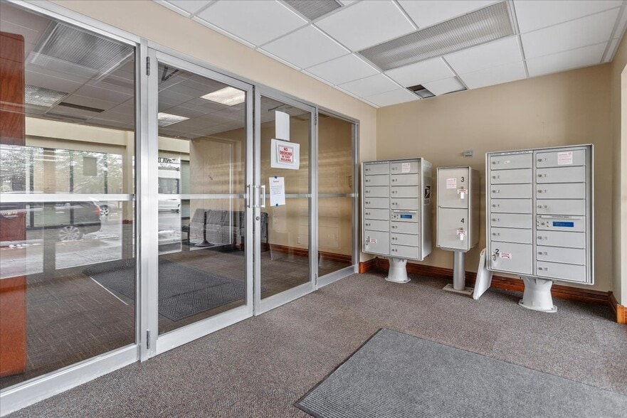 1803-1807 Capitol Ave, Cheyenne, WY for sale - Lobby - Image 2 of 95