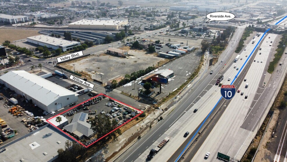 1744 S Willow Ave, Rialto, CA à vendre - Photo du bâtiment - Image 2 de 8