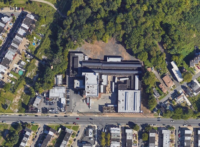 651 E Wyoming Ave, Philadelphia, PA à vendre - Photo principale - Image 1 de 6