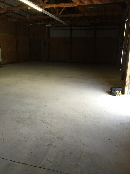 1301 Main, Williamstown, KY à louer - Photo du bâtiment - Image 3 de 5