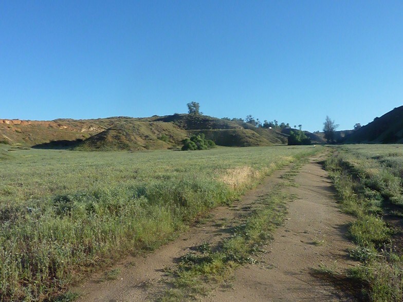 Sunset Dr, Redlands, CA for sale - Primary Photo - Image 1 of 19