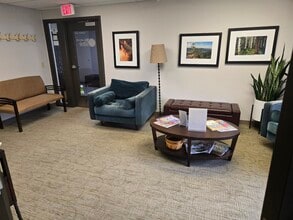 1202 Foulk Rd, Wilmington, DE for lease Interior Photo- Image 2 of 4