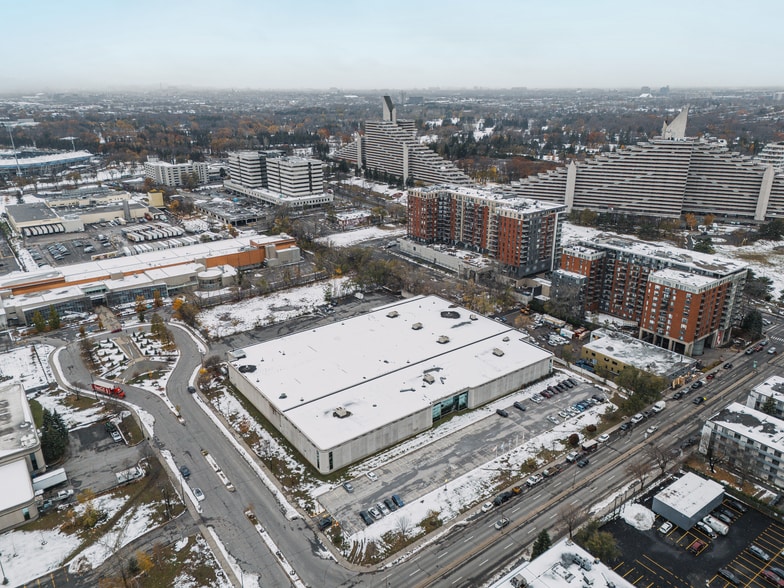3100 Boul de l'Assomption, Montréal, QC for lease - Building Photo - Image 2 of 6
