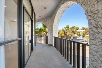 300 S Mills Rd, Ventura, CA à vendre Photo intérieure- Image 2 de 7