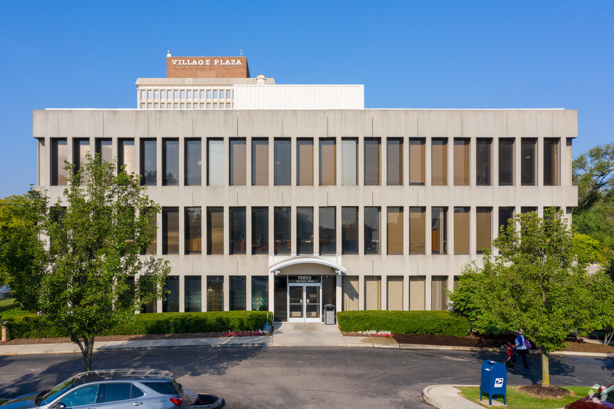 19855 Outer Dr, Dearborn, MI for sale - Primary Photo - Image 1 of 1