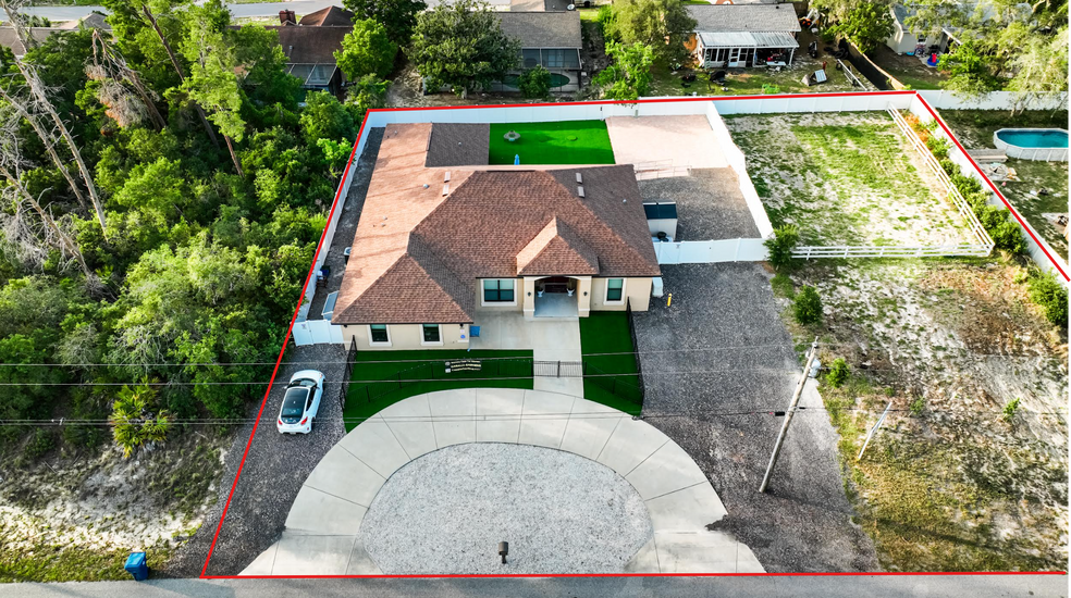 13031 Partridge St, Spring Hill, FL à vendre - Photo du bâtiment - Image 2 de 51