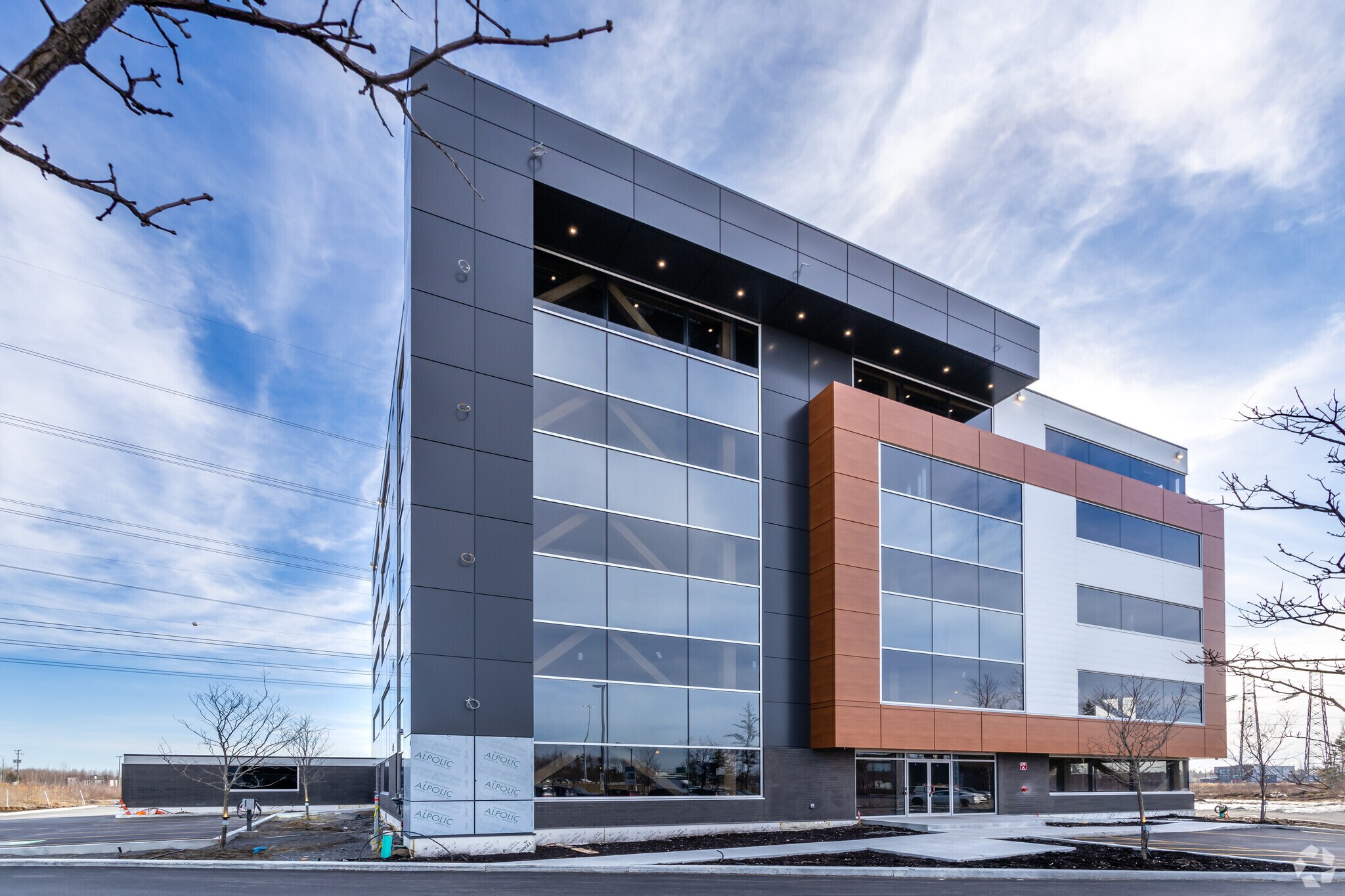 11900 Rue De L'avenir, Mirabel, QC for sale Primary Photo- Image 1 of 1