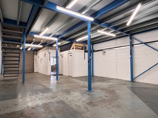 Hawkins Ln, Burton On Trent for lease - Building Photo - Image 2 of 8