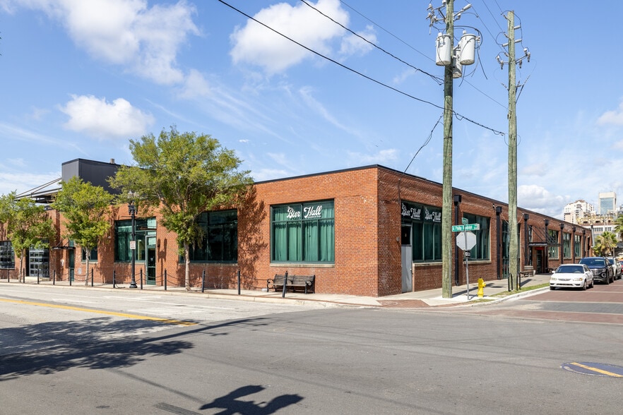 929 E Bay St, Jacksonville, FL for lease - Building Photo - Image 2 of 8