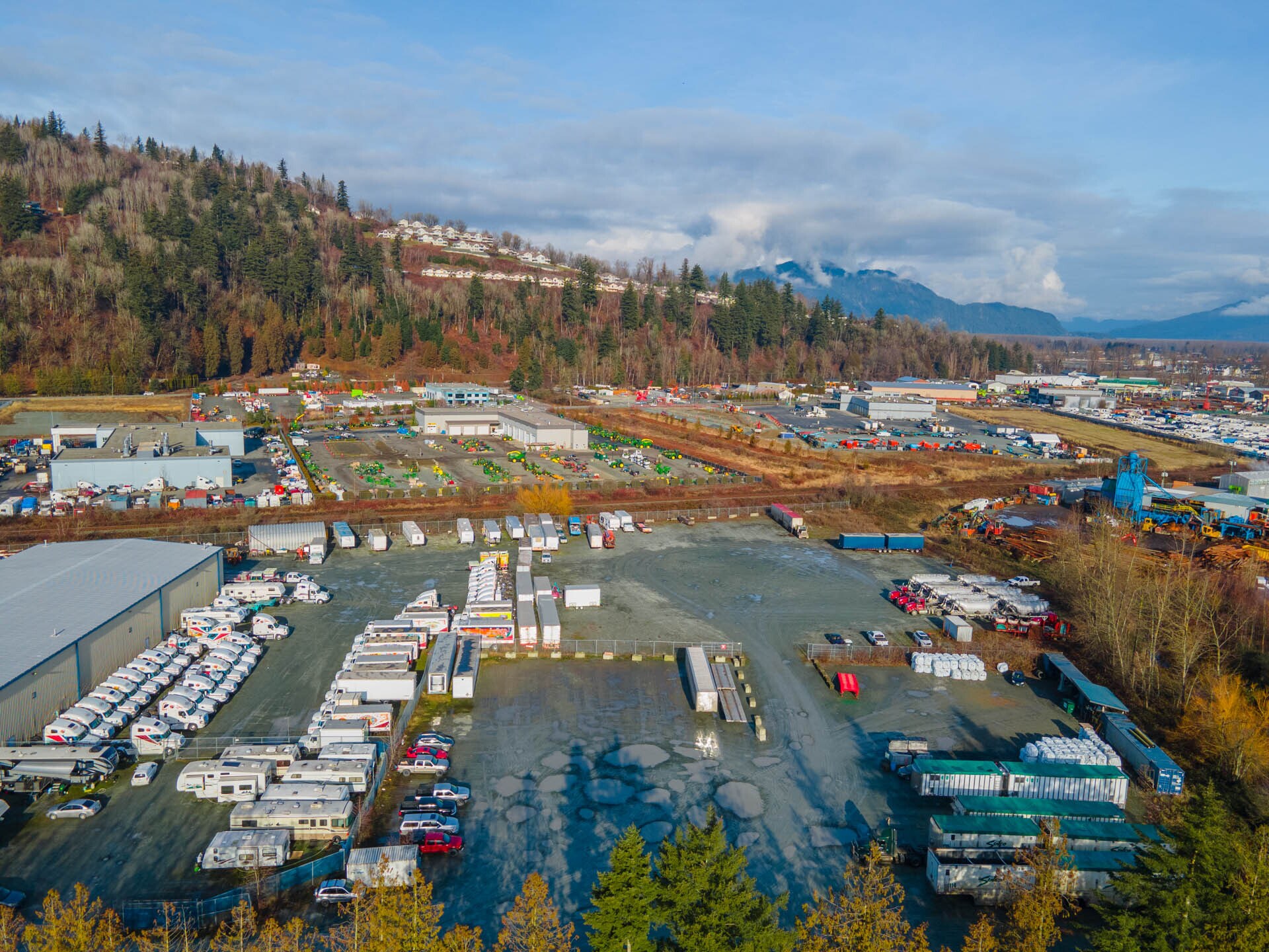 8094 Lickman Rd, Chilliwack, BC à vendre Photo du bâtiment- Image 1 de 1