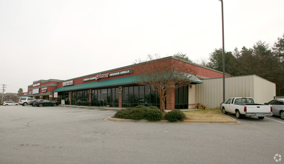 1860 Woodruff Rd, Greenville, SC for lease - Primary Photo - Image 1 of 8