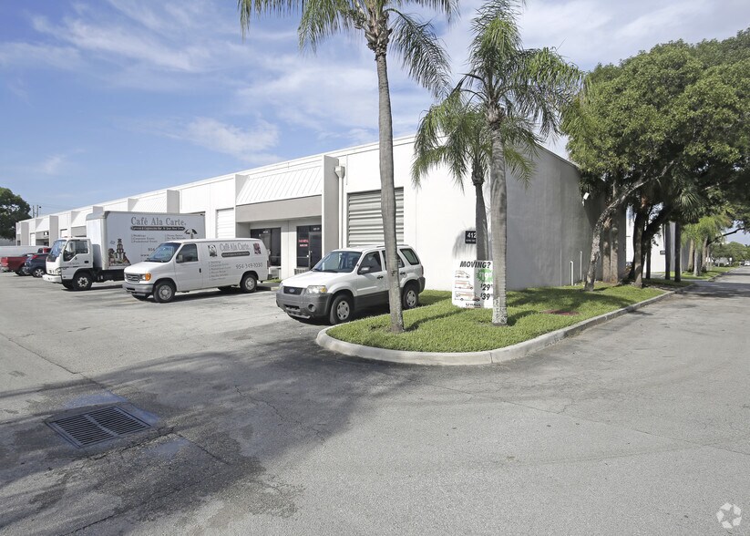 4121 SW 47th Ave, Davie, FL for lease - Primary Photo - Image 1 of 8