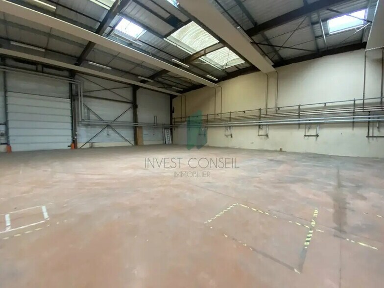 Flex dans Cergy à louer - Photo du bâtiment - Image 2 de 10